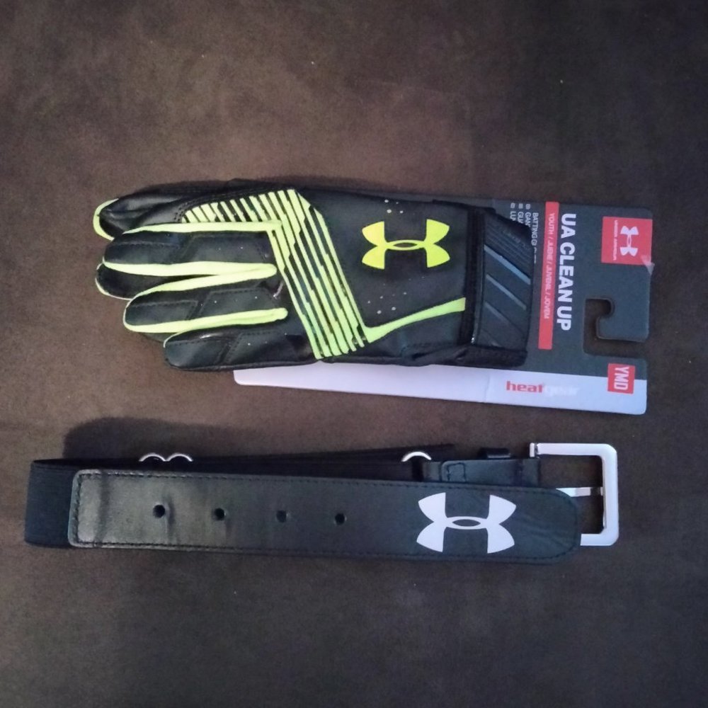 Under Armour Boys Baseball Gloves and Belt